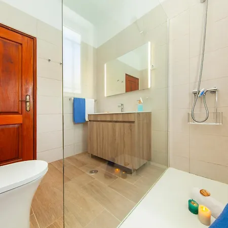 Villa Palms - Moradia Tranquila Com Piscina Aquecivel - Gale, *