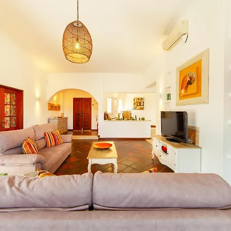 Villa Palms - Moradia Tranquila Com Piscina Aquecivel - Gale, Albufeira