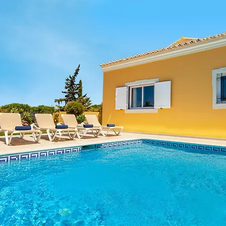 Palms - Moradia Tranquila Com Piscina Aquecível - Galé, Villa