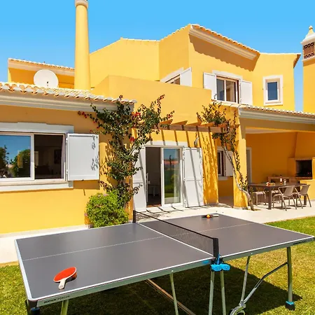 Palms - Moradia Tranquila Com Piscina Aquecivel - Gale, Βίλα *